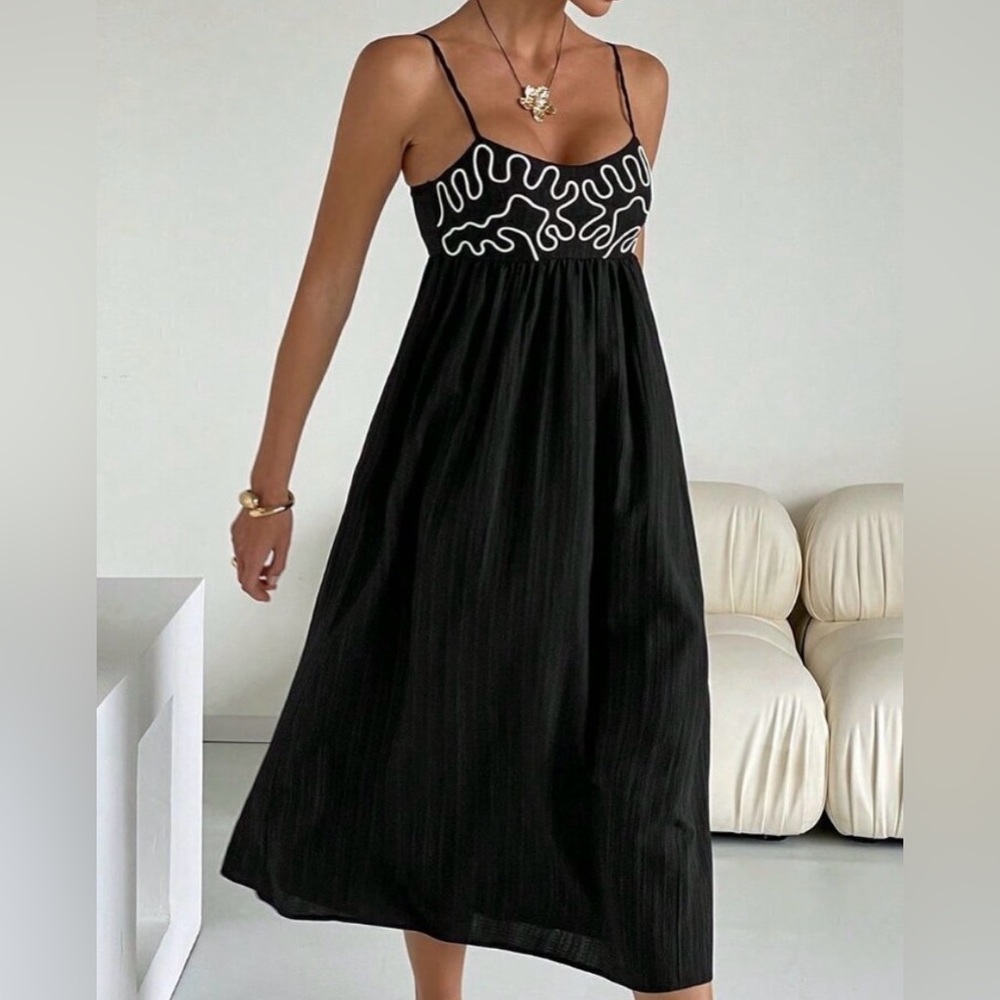 NWT Commense Embroidered Shirred Spaghetti Strap Dress Sise S